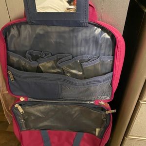 Ricardo Beverly Hills hot pink hanging travel organizer w mirror several pockets